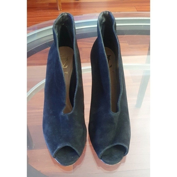 Vince Camuto Signature Yvonne Peep  Fringe  Suede Sze 8 M - Picture 4 of 9